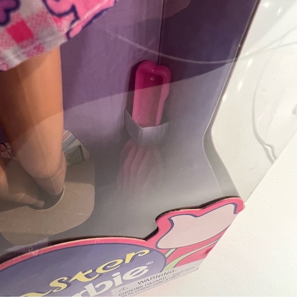 COLLECTOR’S EDITION EASTER BARBIES, set of 2 🐣 🐰 🌺 👱🏻‍♀️ - Picture 13 of 14